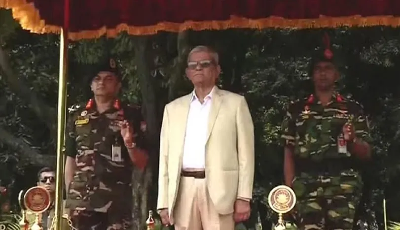 বঙ্গভবনে প্রথম কর্মদিবসে রাষ্ট্রপতি মির্জা ফখরুল, পেলেন গার্ড অব অনার